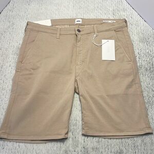 ⭐️NWT (118$) EDWIN endurance mason short
Slim chino in oyster SZ 34